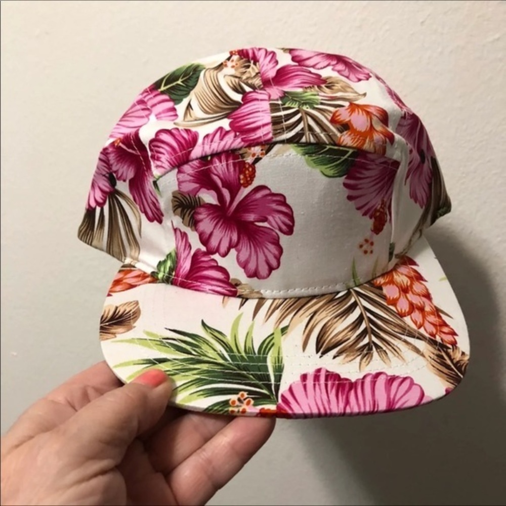 New BK Hat One Size Fits All Pink Floral